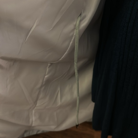 Windbreaker Rain Coat in Grey - Picture 8 of 9